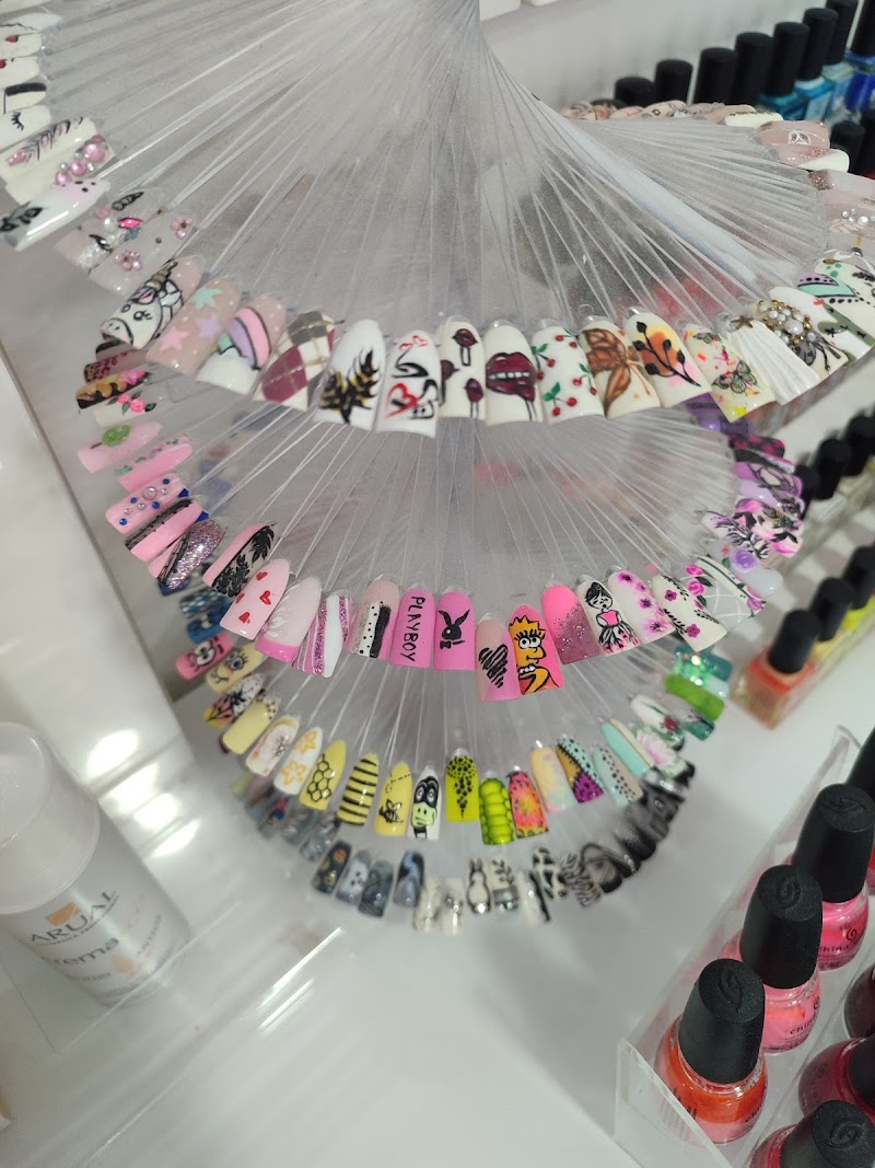 Peluquería y Estética Unisex Nuria Martinez photo 2