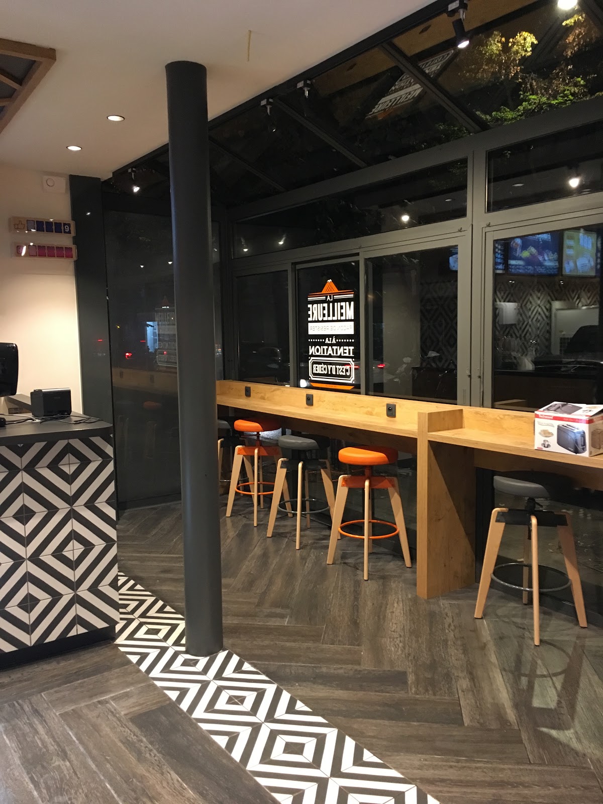 O'Tacos Paris 20, vue extérieure