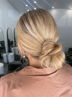 Olive and Arches Hair Salon photo 2