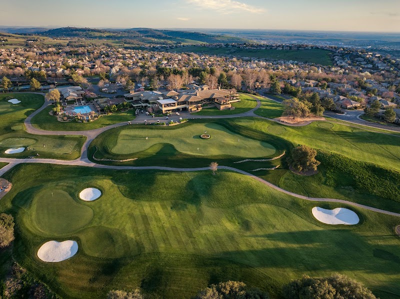 Serrano Country Club
