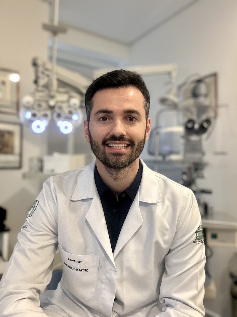 Ítalo Pena de Oliveira | Médico Oftalmologista