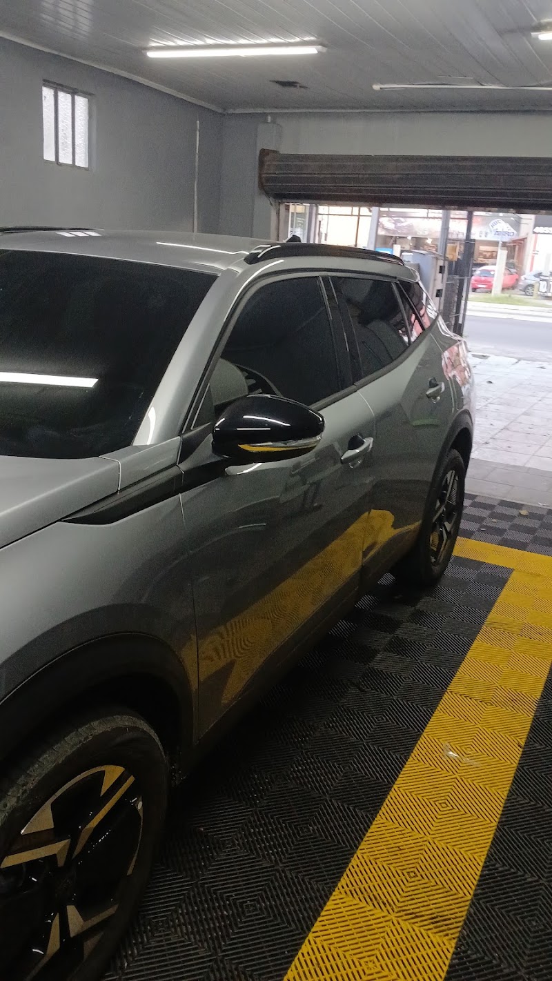 Foto de TINT GLASS - Películas Automotivas de Alta Performance