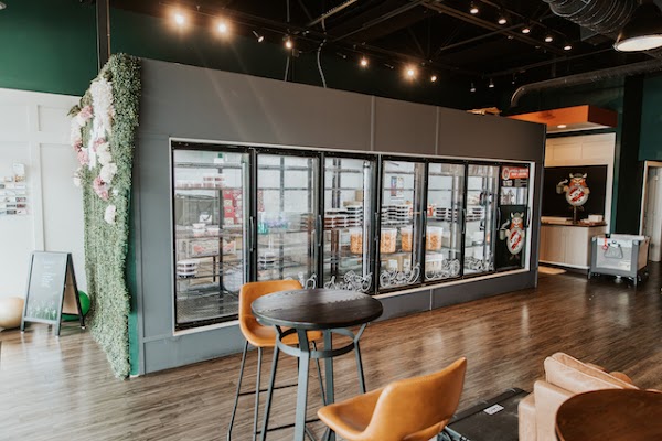 PREPPING WITH PEPPERS exterior