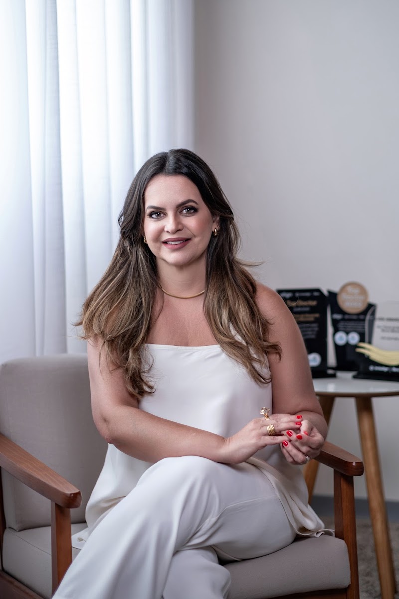 Dra. Flávia Machado