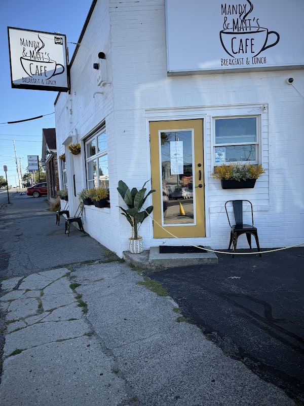 Mandy & Matt’s Café