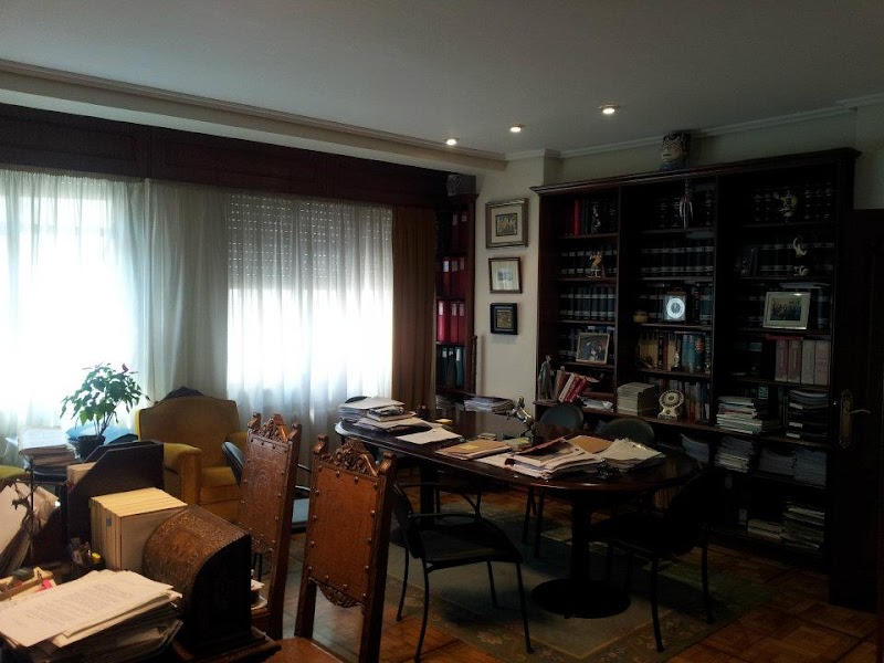 Bufete Carlos Vidal photo 4