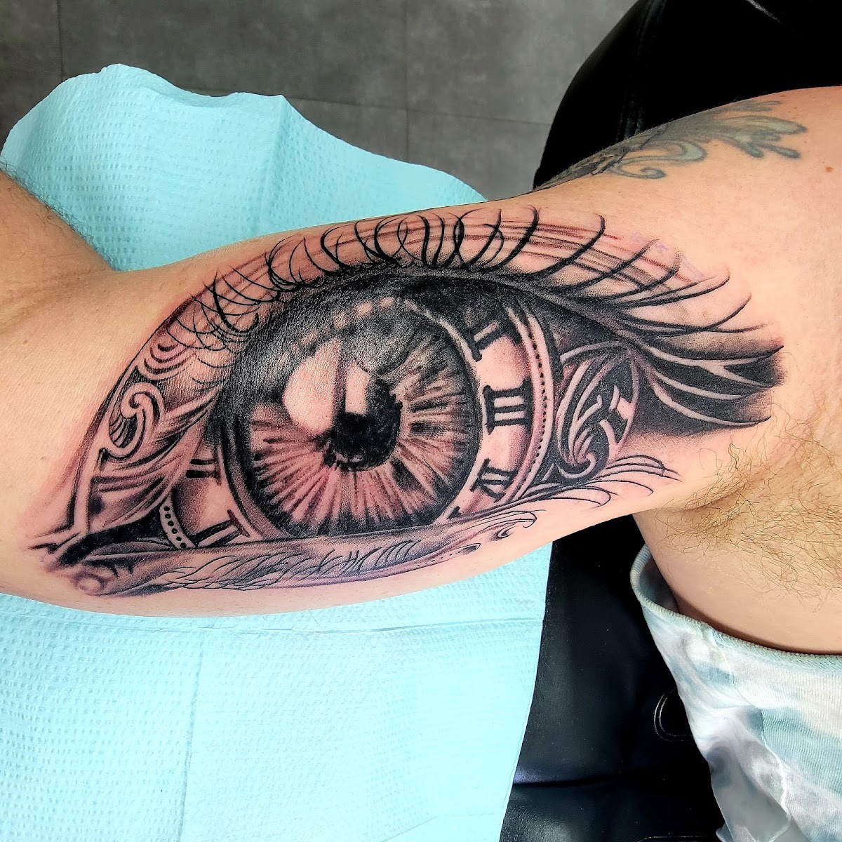 Blackline Tattoo Company — tattoo studio near Plant City