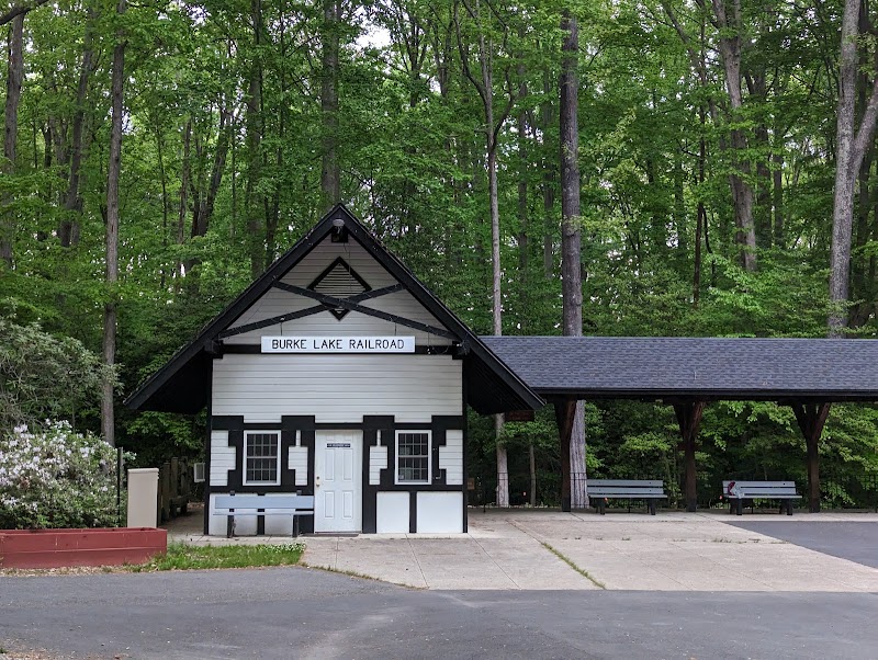 Burke Lake Park photo 3