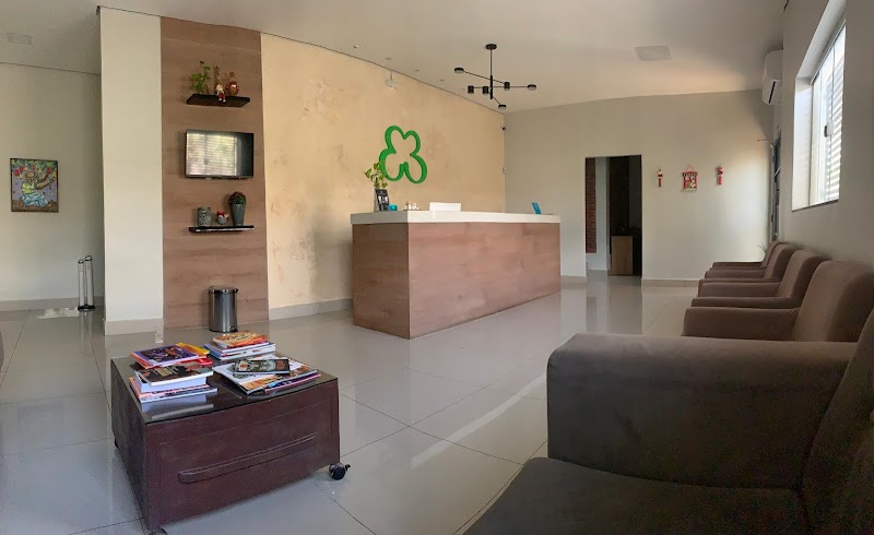 Clínica Odontológica Dra. Ruama Melo - Facetas em Resina, Aparelhos, Alinhadores, Implantes e Próteses | Dentista em Cuiabá - foto 4