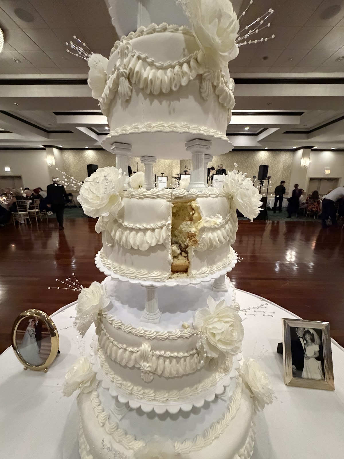 Cakes & Beyond: Google Places image 3