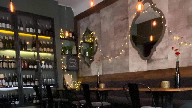 Czarna Owca • Wino Bar • Kraków Wine Bar