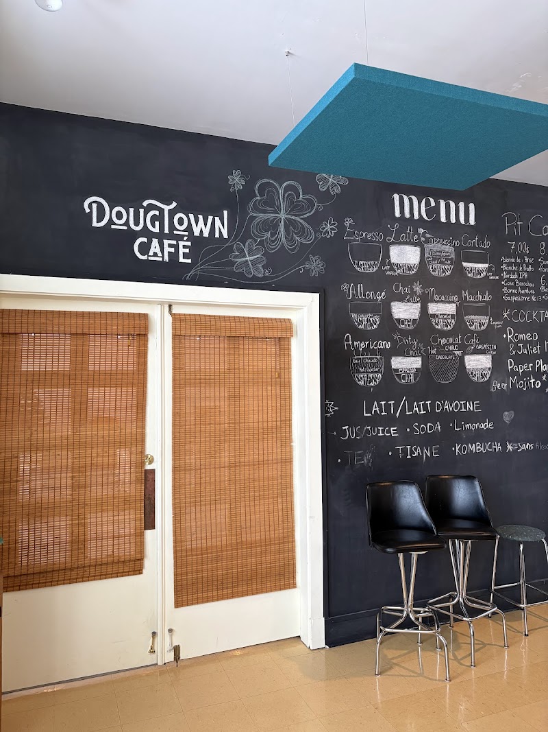 Dougtown Café photo 3