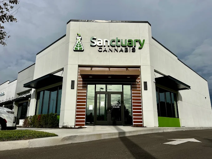 Video tour of Sanctuary Cannabis Orlando Lee Vista Dispensary retail environment