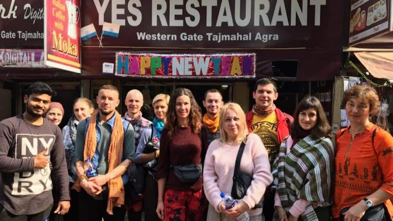 YES Restaurant photo 3