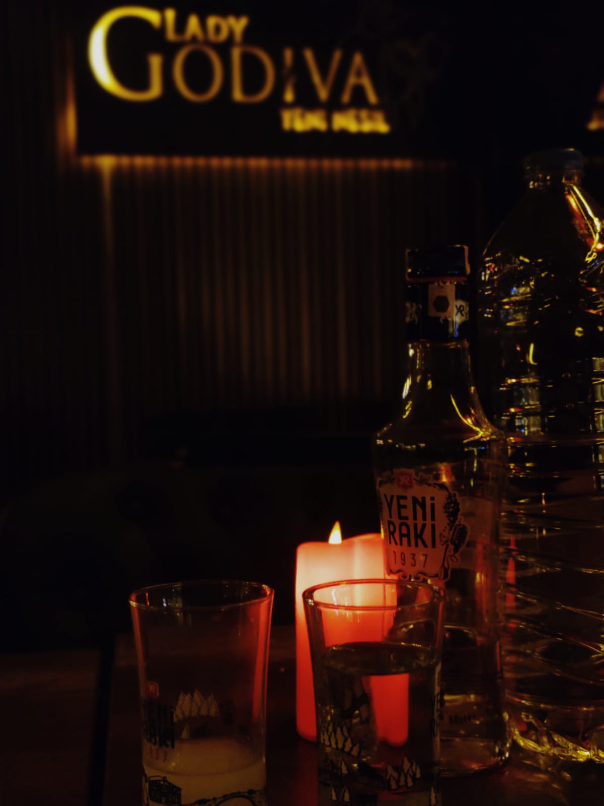 Lady Godiva Yeni Nesil & Bar mekanı
