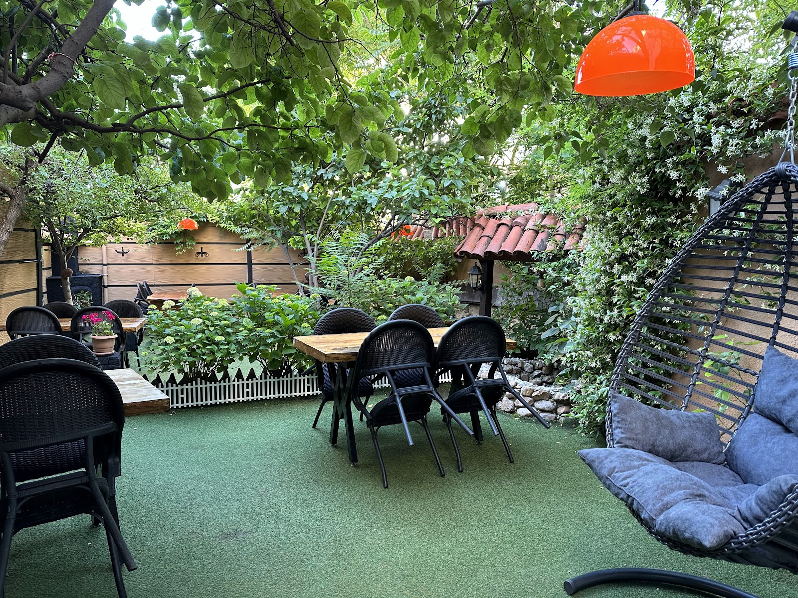 Line Suite Hotel mekanı