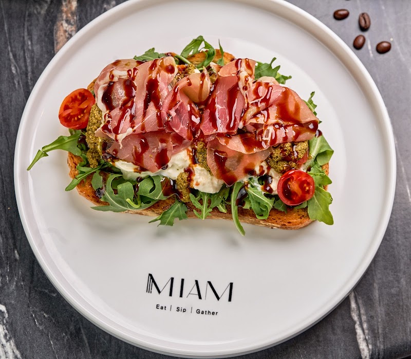 Miam Cafe Biscayne photo 2