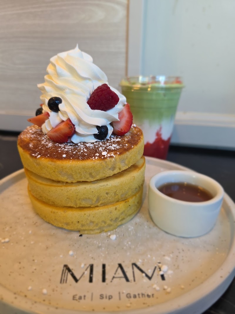 Miam Cafe Biscayne photo 4