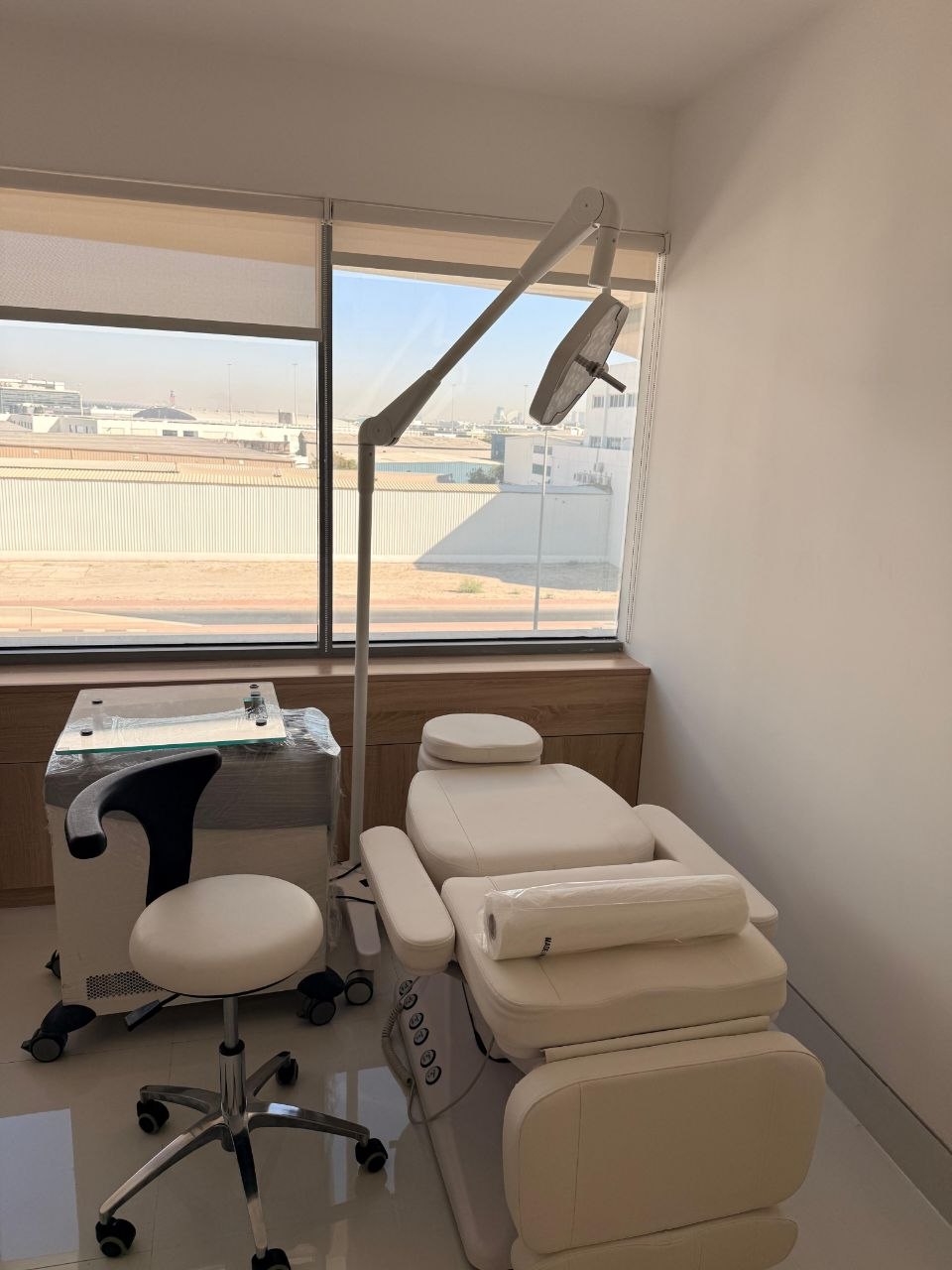 Mashreq Abu Hail Poly Clinic