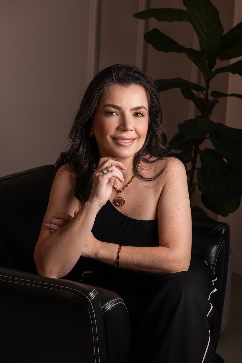 Foto de Dra Karine Hostim