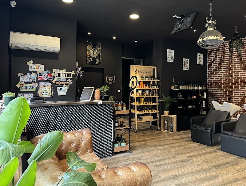 EURL ESCURET (SUPERCUTS) — photo 1