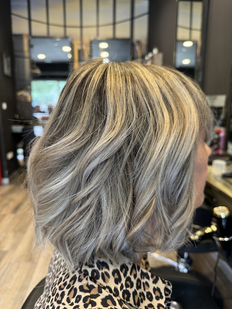 EURL ESCURET (SUPERCUTS) — photo 5
