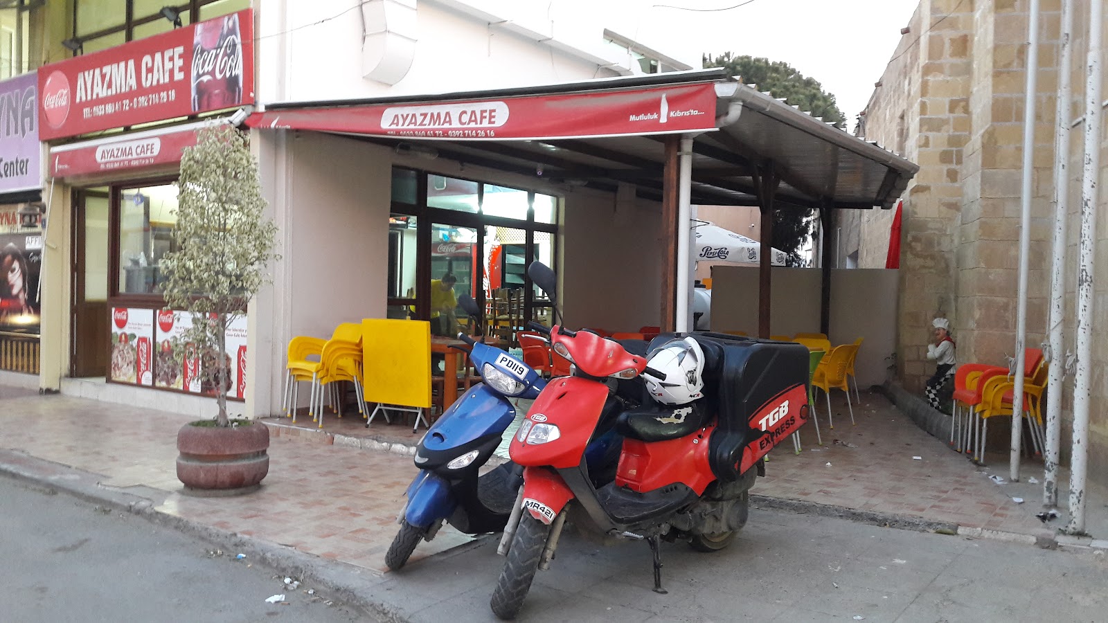 Ayazma Kafeteryası mekanı