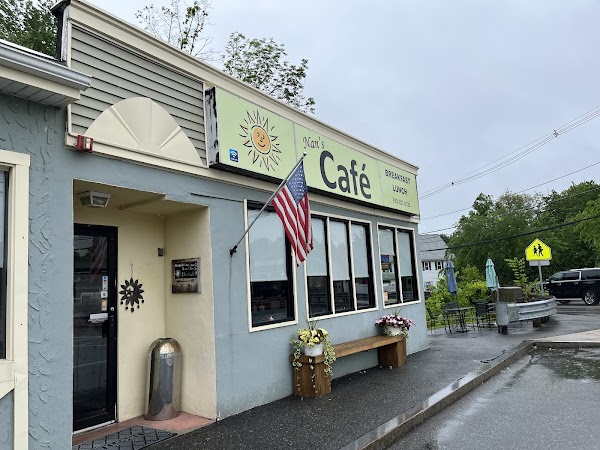 Nan’s Cafe Breakfast & Lunch