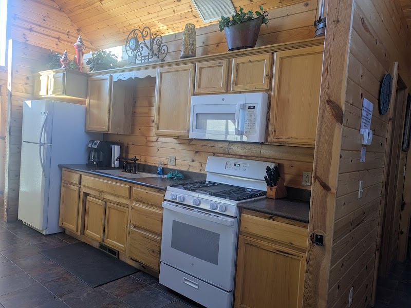 Greer Lodge Resort & Cabins - Photo 2