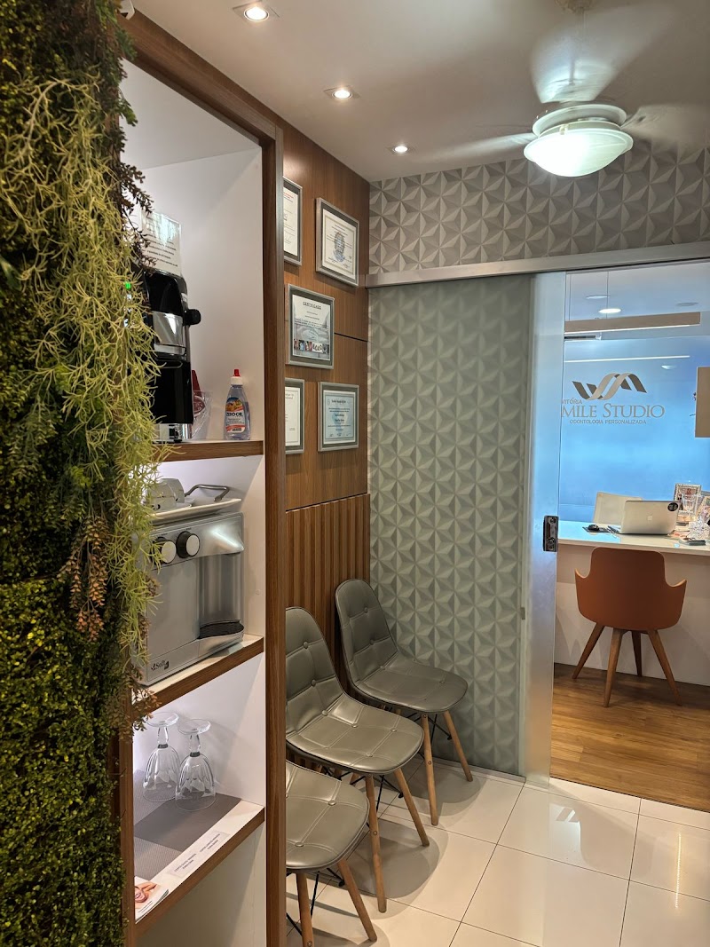 Vitória Smile Studio - Dentista Vitória - foto 2