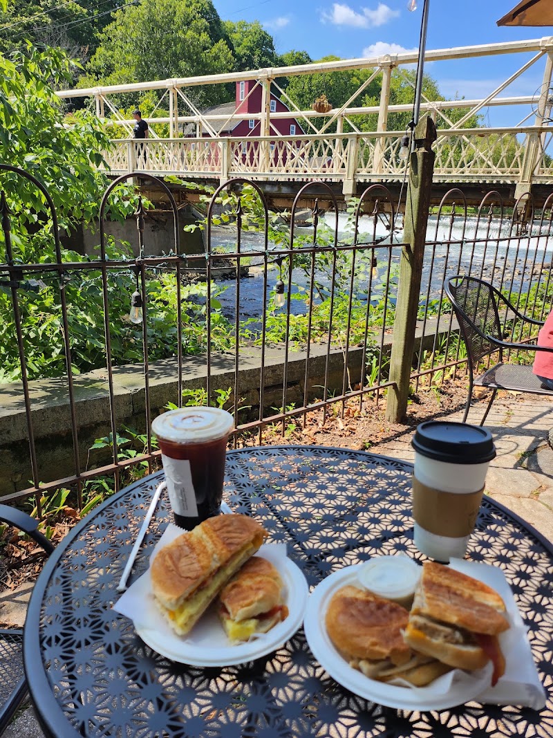 Riverside Coffee & Tea photo 2