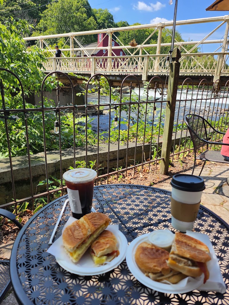 Riverside Coffee & Tea photo 2