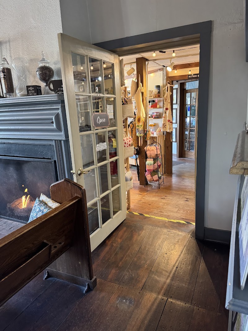 Riverside Coffee & Tea photo 2