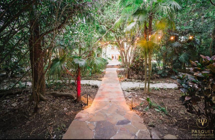 Villa Real Miami: Google Places image 3