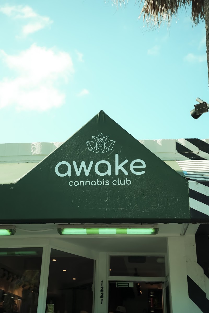 Video tour of Awake Cannabis Club retail environment