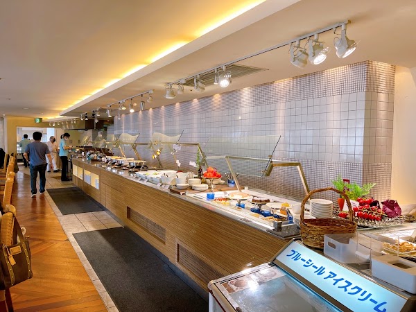 オールデイダイニング フォンテーヌ