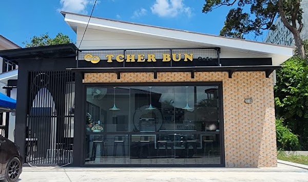 Tcher Bun Cafe - Photo 1