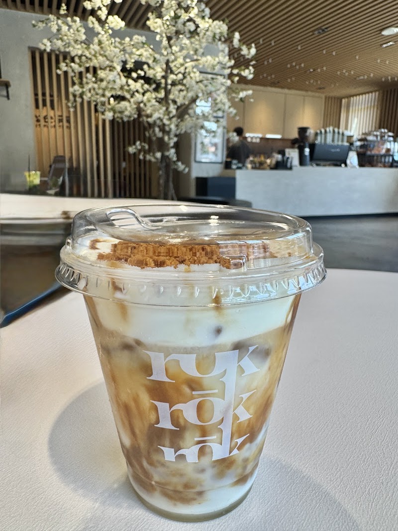 rōk coffee and tea photo 3