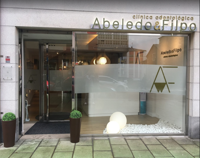 Centro Dental Abeledo & Filpo photo 1