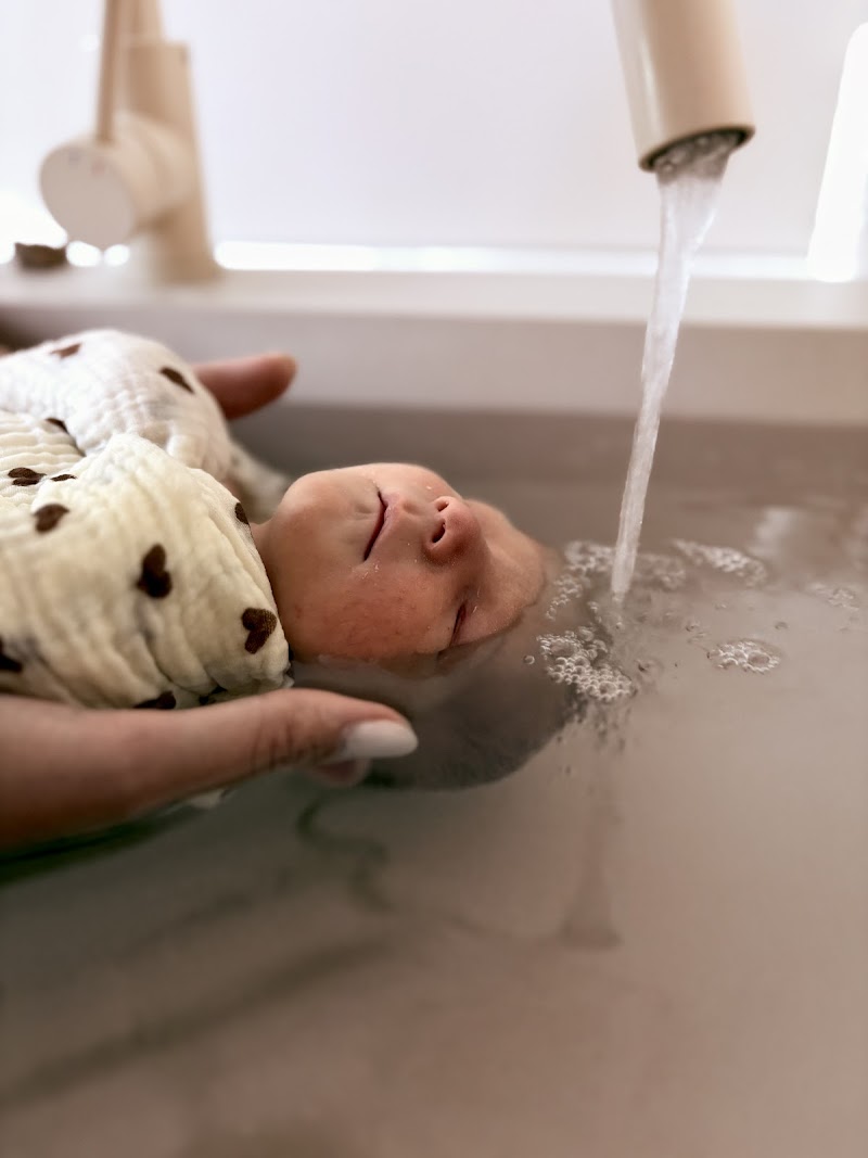 Les Bains de Romane, Cabinet Périnatal au Puy-en-Velay - Thérapeutique Bain Bébé - Massages - Allaitement - Sommeil Bébé