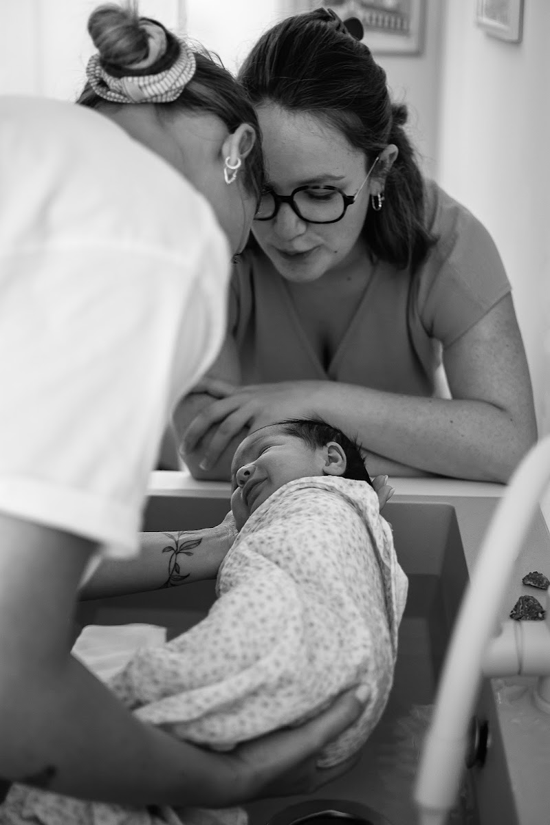 Les Bains de Romane, Cabinet Périnatal au Puy-en-Velay - Thérapeutique Bain Bébé - Massages - Allaitement - Sommeil Bébé