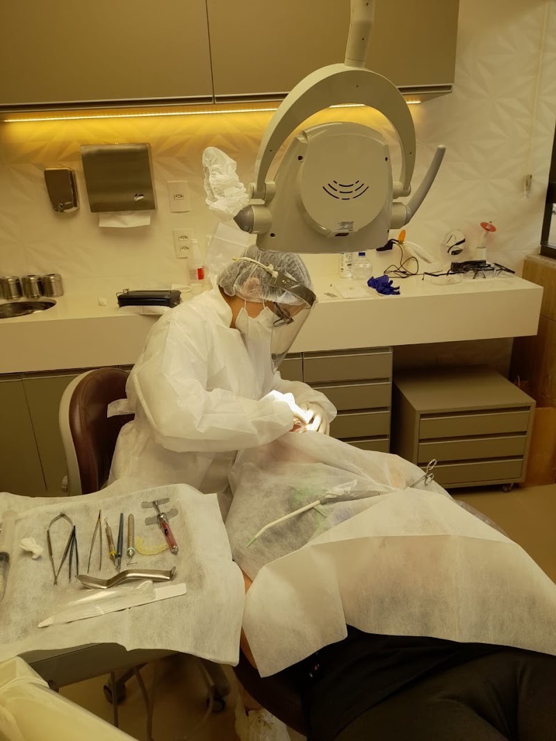 Dra Larissa Almeida - foto 2