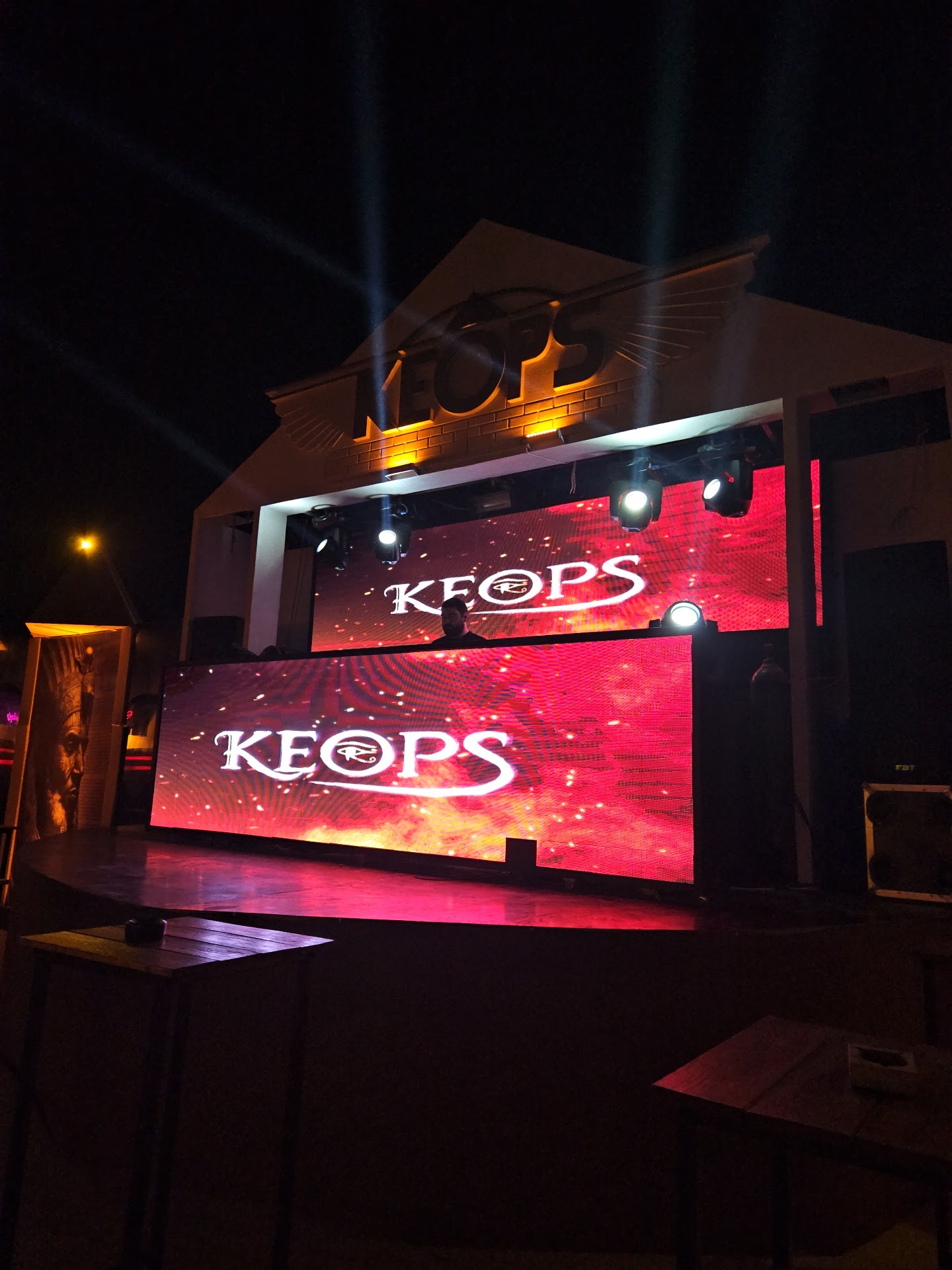 Keops Club mekanı