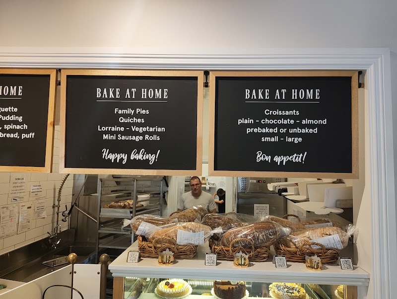 Chez Jean-Claude Patisserie photo 6