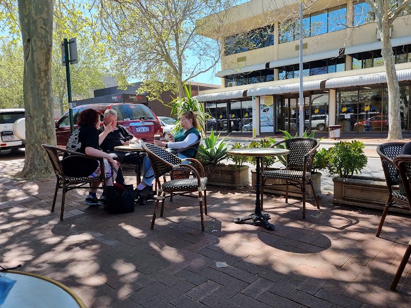 Chez Jean-Claude Patisserie photo 1