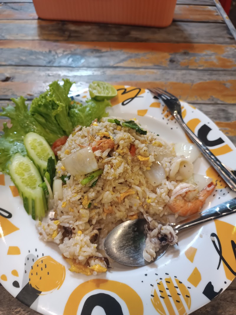 thai halal food photo 2