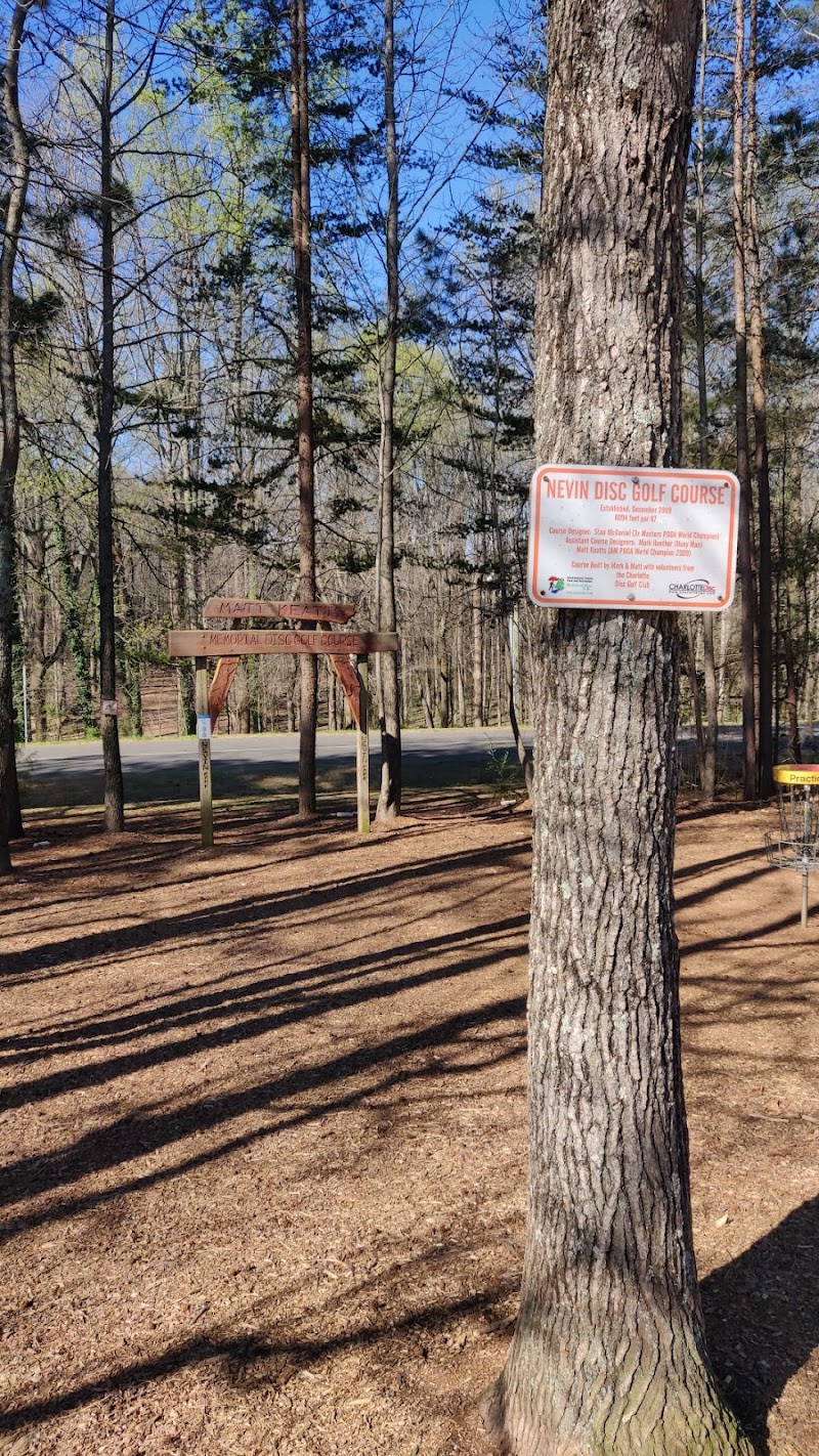 Nevin Disc Golf Course - Matt Keatts Memorial disc golf course photo 2