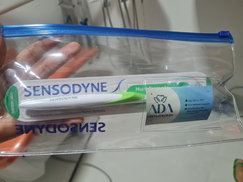 Dentista Dra Adriane Augusta- especialista em implante dentário e prótese - foto 4