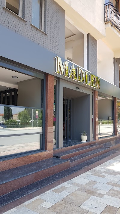 Madlen Pastanesi - Kafe