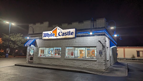 WHITE CASTLE #11 exterior